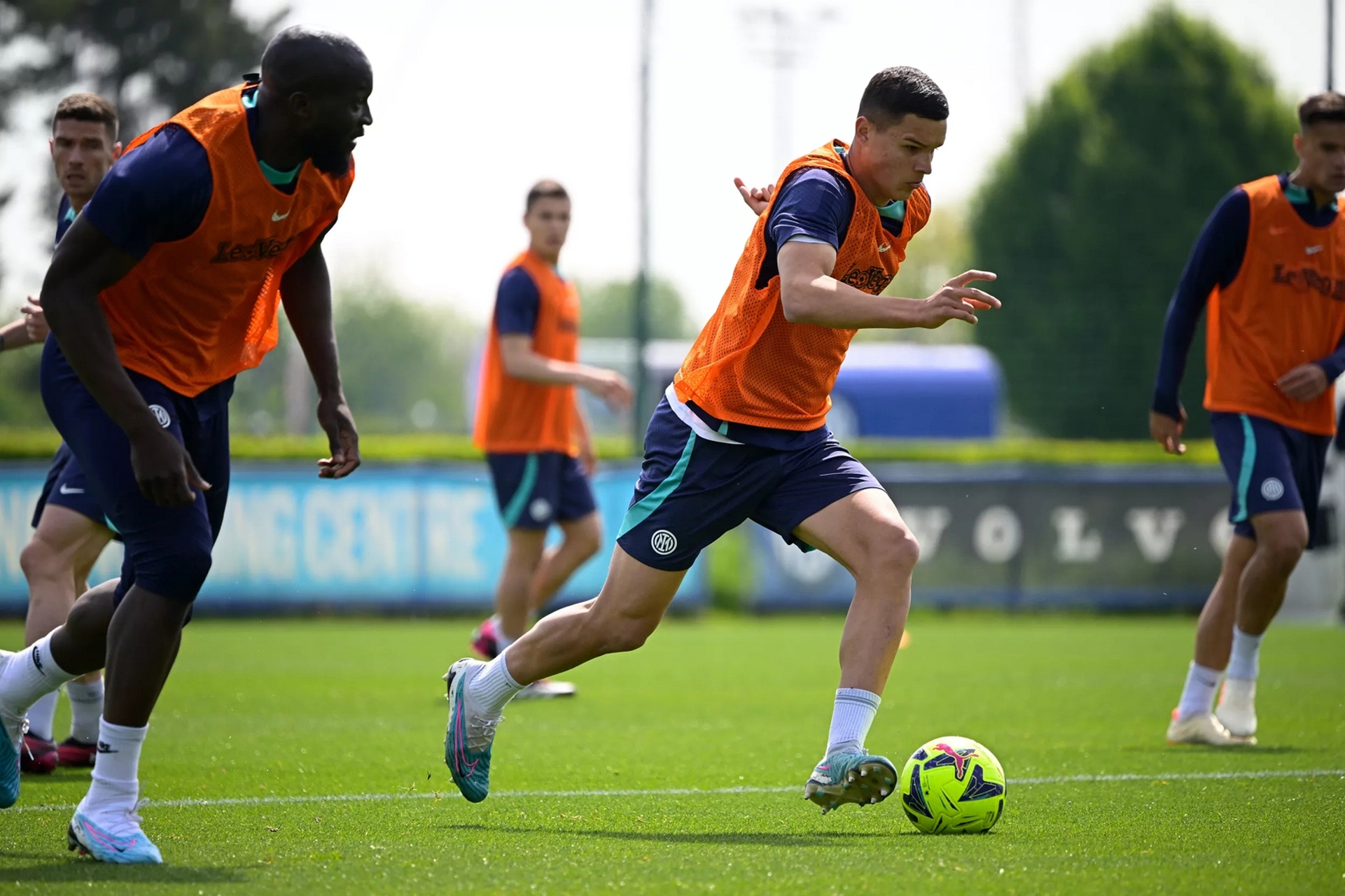 集结日达拉斯独行侠备战意大利杯；外线爆发细节曝光；引发热议；资深球员宣示担当的简单介绍